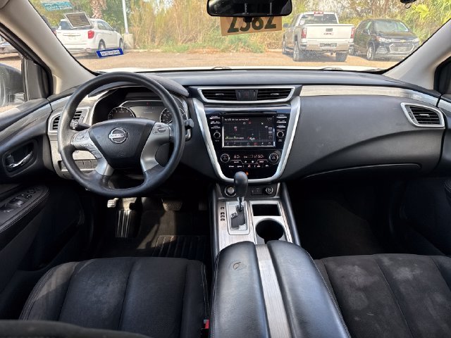 Used 2018 White Nissan S image 12