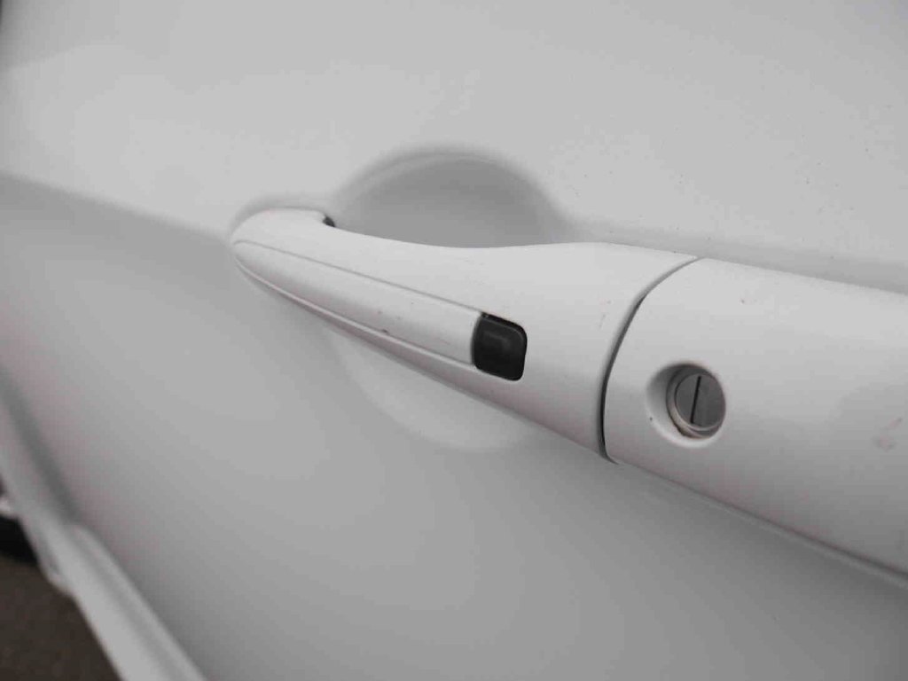 Used 2024 White Chrysler Touring L image 11