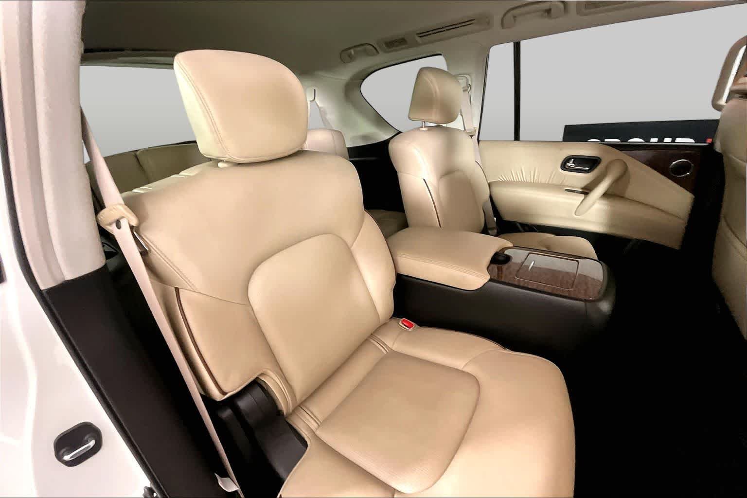 Used 2017 Pearl White Nissan Platinum image 20