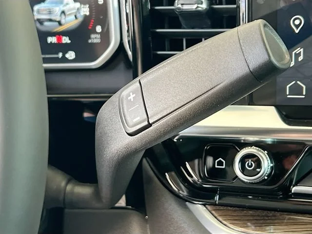 New 2026 Sterling Metallic GMC Elevation image 12