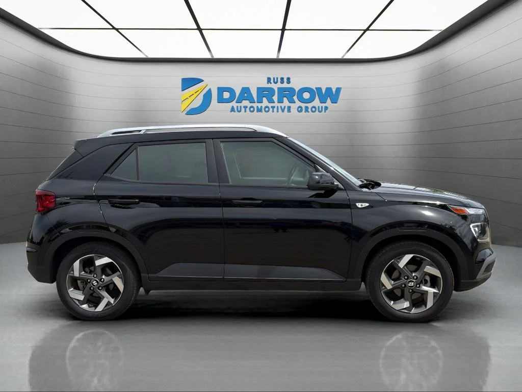 Used 2024 Black Hyundai SEL image 6