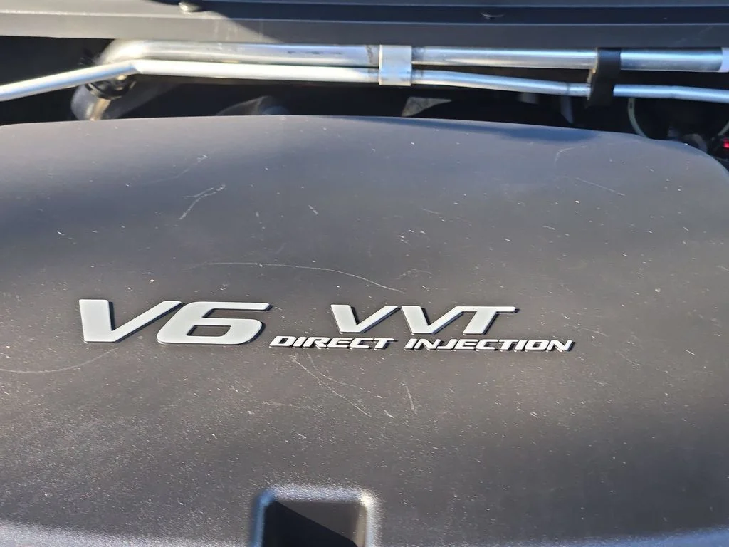 Used 2019 Black Chevrolet ZR2 image 19