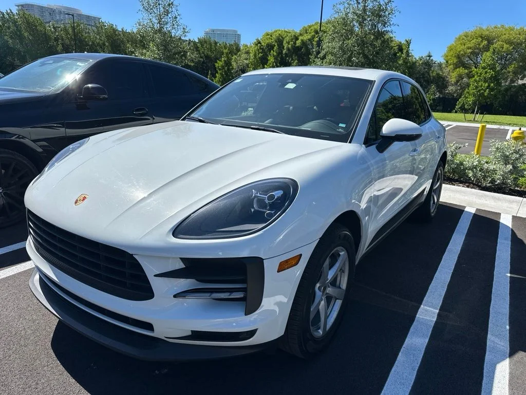 2019 Porsche Macan -'s photo