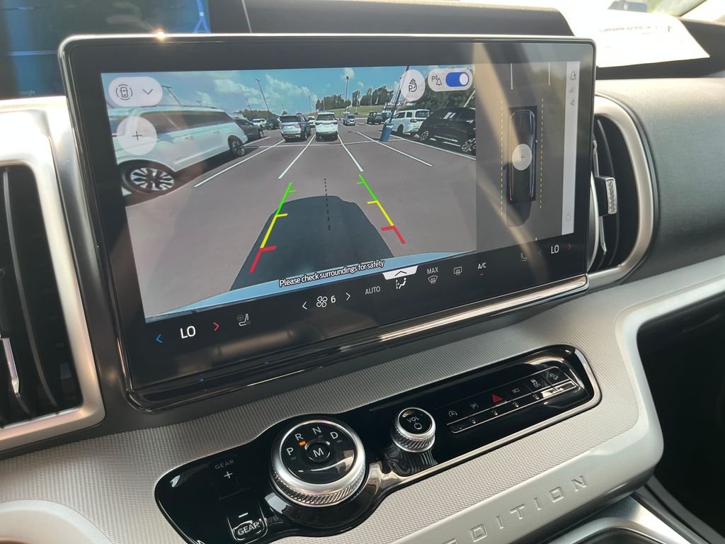 Used 2025 White Ford Active image 18