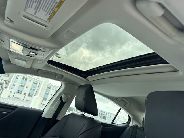 Certified Used 2024 White Lexus 300h image 22