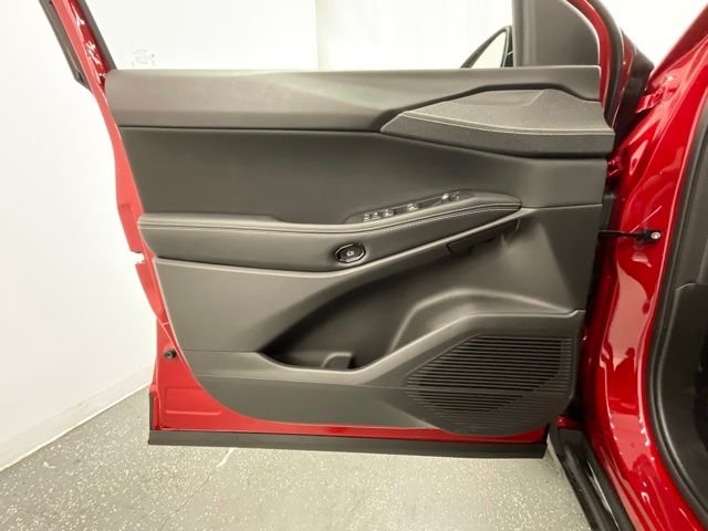 New 2026 Red Hot Pearl-Coat Exterior Paint Jeep Laredo image 9