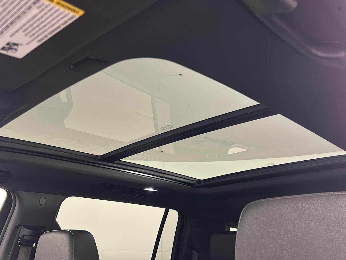 Used 2024 Summit White Chevrolet LT image 33