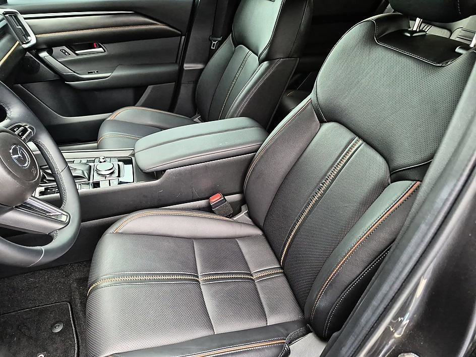 Used 2025 Machine Gray Metallic Mazda Premium Package image 15