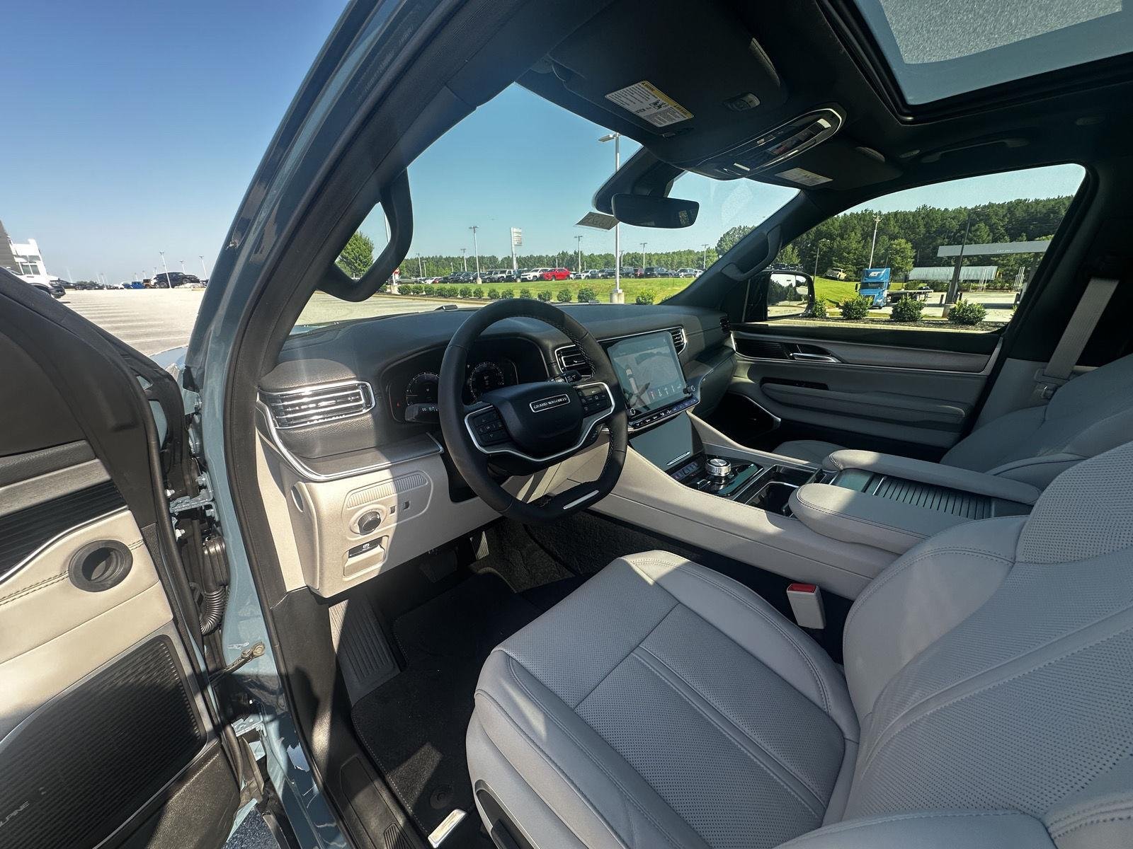 New 2026 Steel Blue Exterior Paint Jeep  image 9