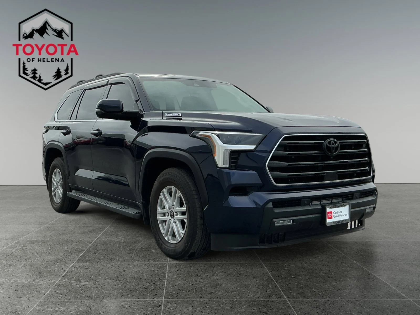 2024 Toyota Sequoia SR5 - Photo 7