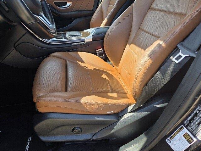 Used 2022 Graphite Grey Metallic Mercedes-Benz GLC 300 image 11