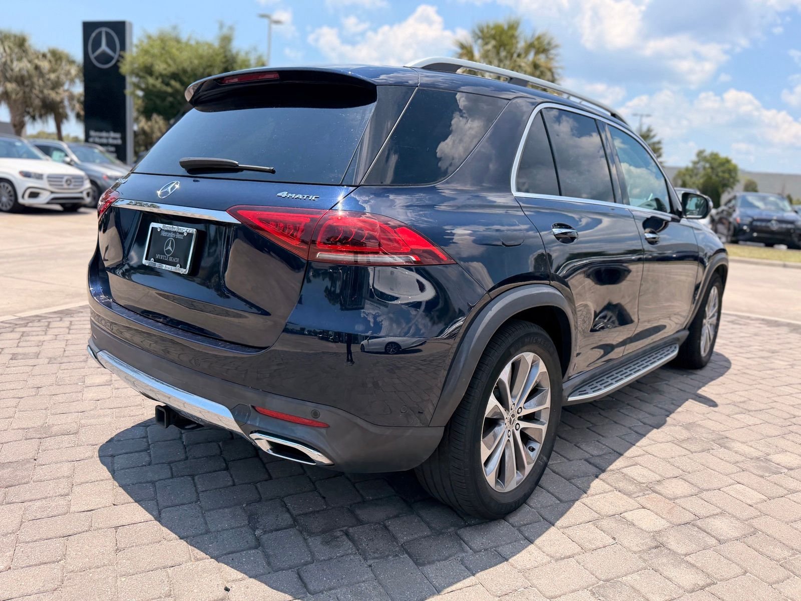 Used 2020 Lunar Blue Metallic Mercedes-Benz GLE 450 image 9