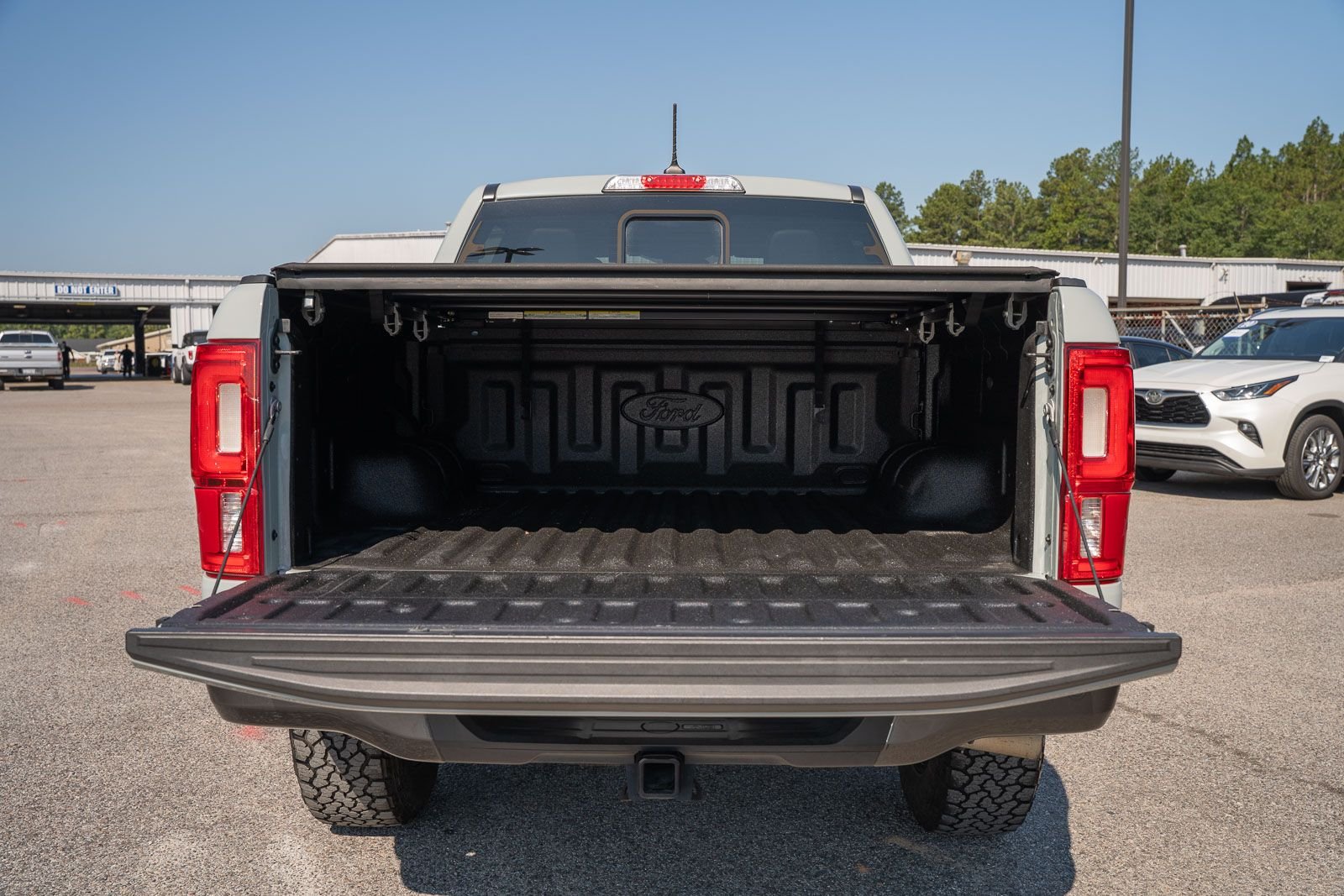 Used 2023 Green Ford Lariat image 22