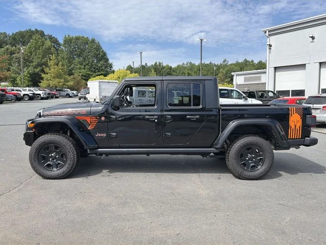 Used 2020 Black Jeep Mojave image 10