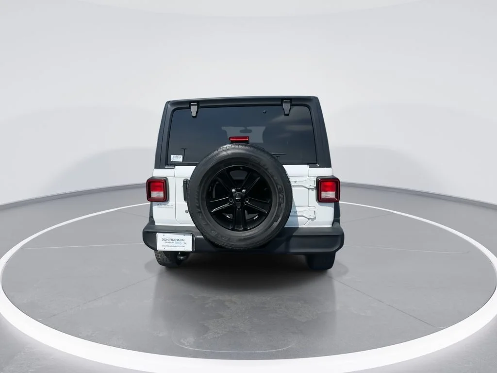Used 2020 White Jeep Unlimited Sport Altitude image 7