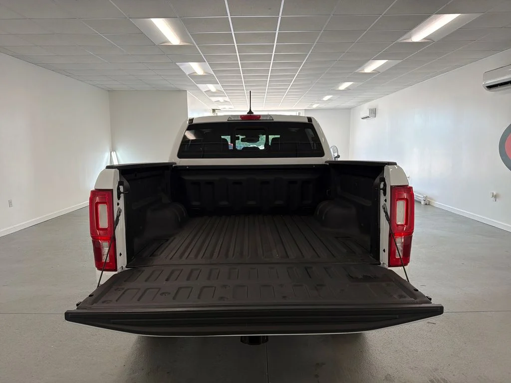 Used 2023 White Ford Lariat image 9