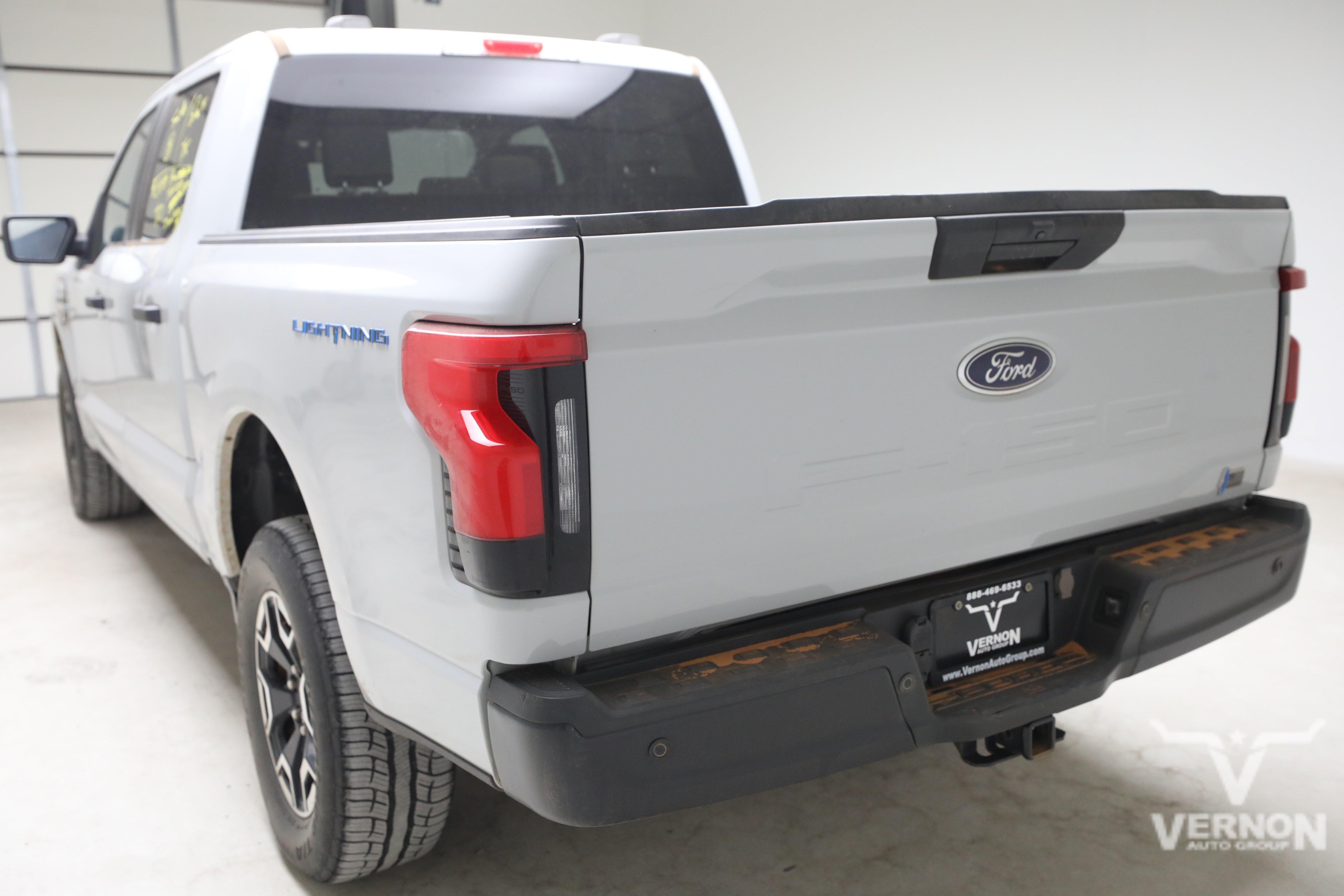 Used 2023 Ford F-150 Lightning Pro with VIN 1FTVW1EL5PWG16099 for sale in Vernon, TX