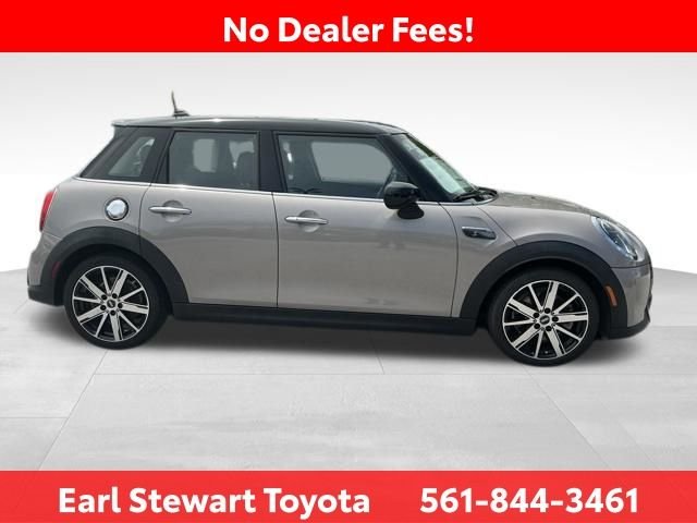 Used 2023 Gray MINI Signature image 3