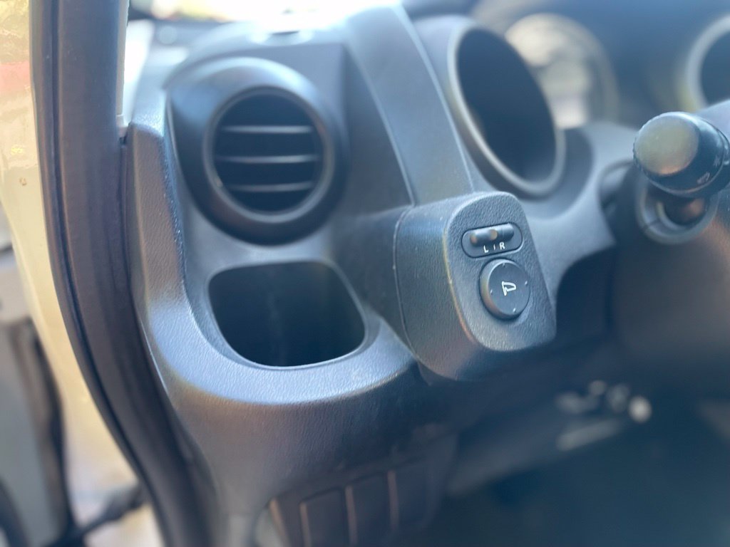 Used 2010 White Honda Base image 10