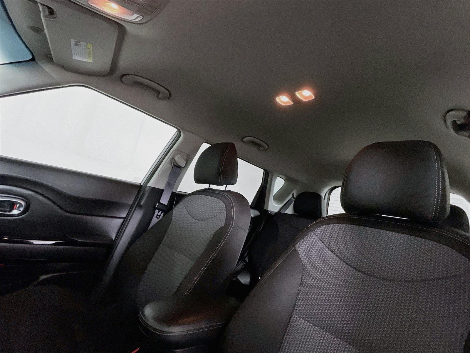 Used 2018 Titanium Gray Kia + image 9
