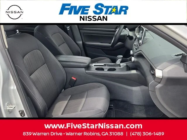 Used 2025 Silver Nissan 2.5 S image 13