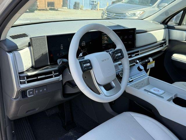 New 2026 Silver Hyundai SEL AWD image 2