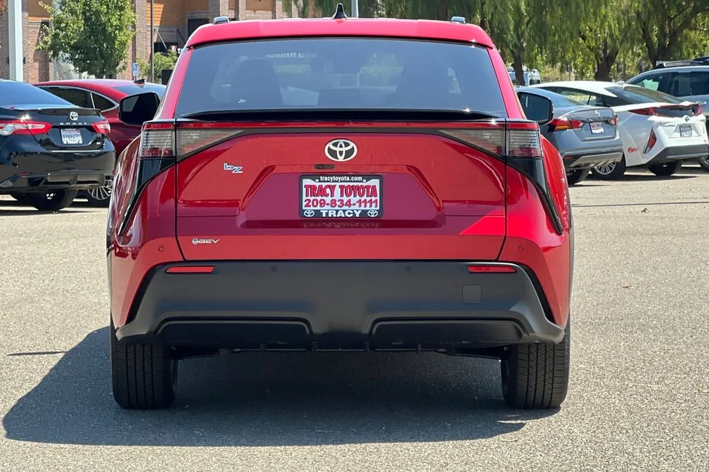 New 2026 Supersonic Red <sup>1</sup> Toyota  XLE image 7