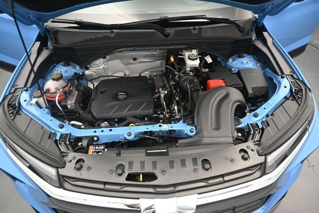 Used 2024 Fountain Blue Chevrolet LT image 16