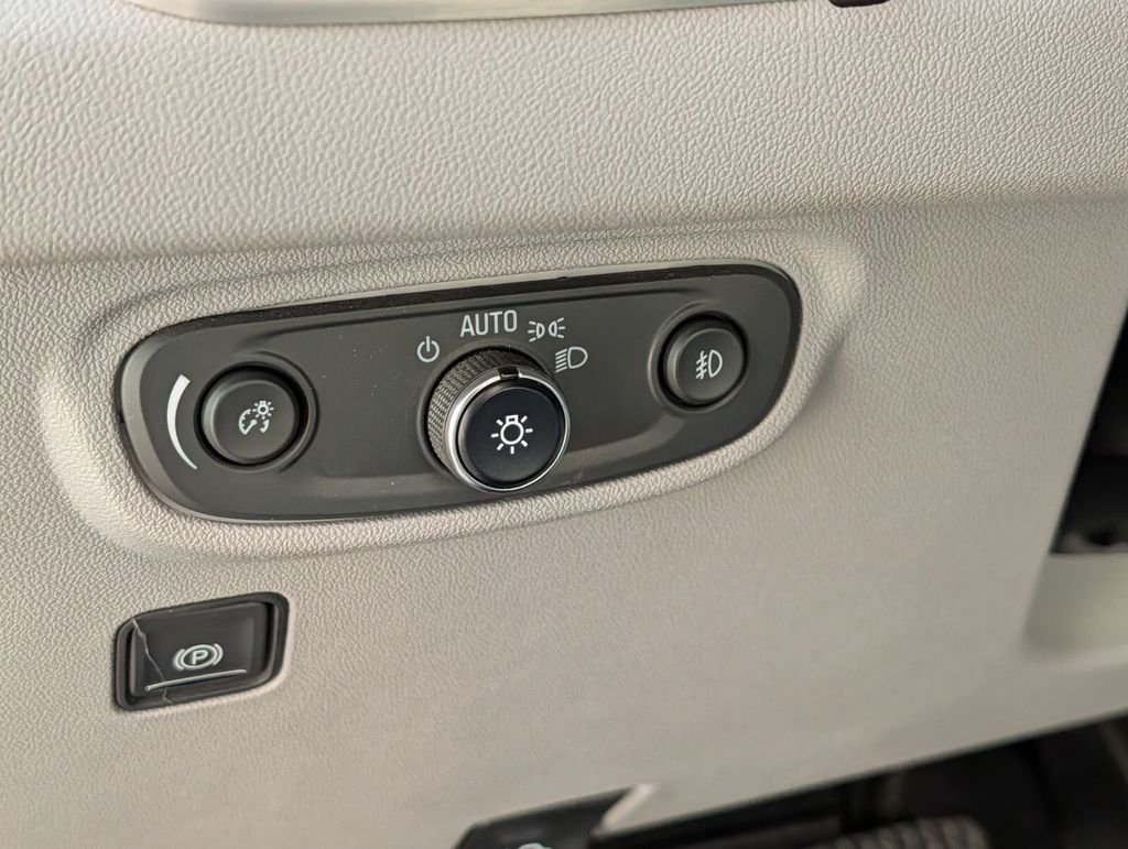 2022 GMC Terrain SLT - Photo 16