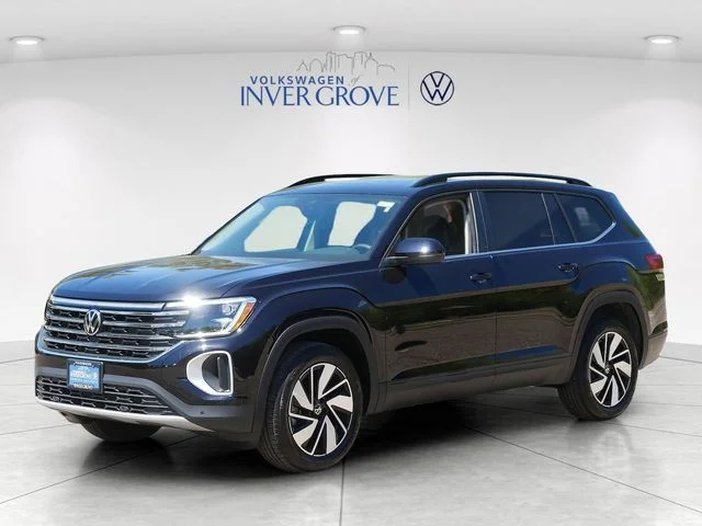 New 2026 Black Volkswagen 2.0T SE w/Technology image 4