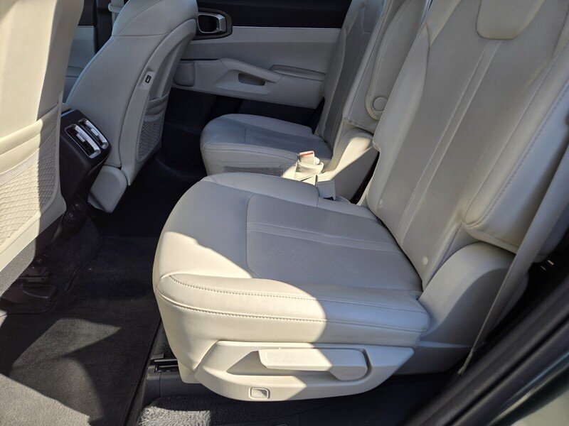 Used 2022 Green Kia X-Line EX image 12