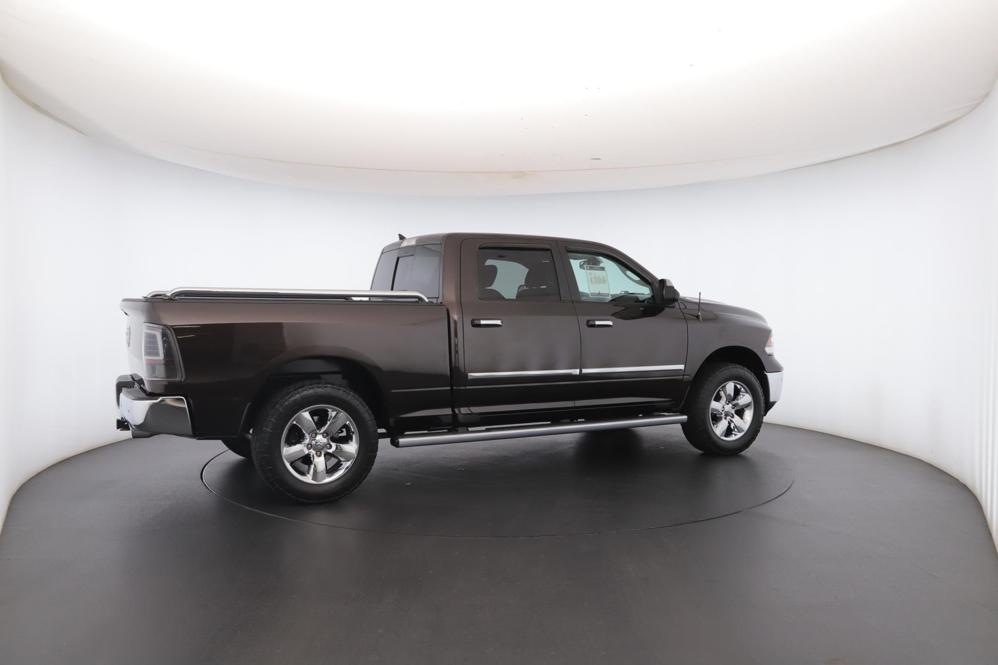 Used 2016 Luxury Brown Pearlcoat Ram 4WD Crew Cab 149 Big Horn image 32