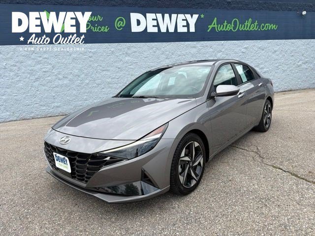 Used 2023 Fluid Metal Hyundai Limited image 1