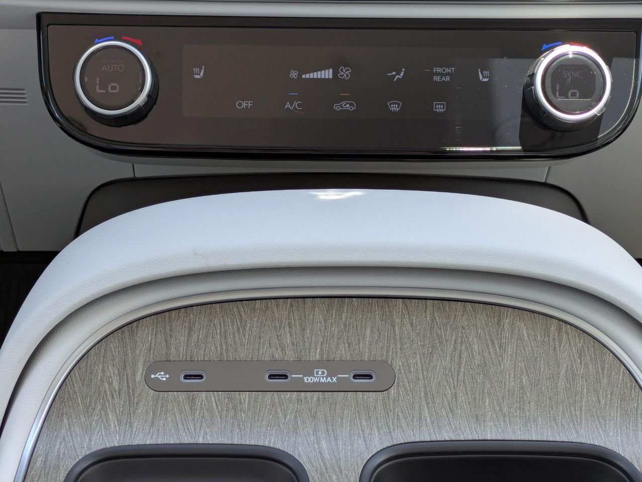 New 2027 Pacific Sapphire Pearl Hyundai SEL FWD image 18