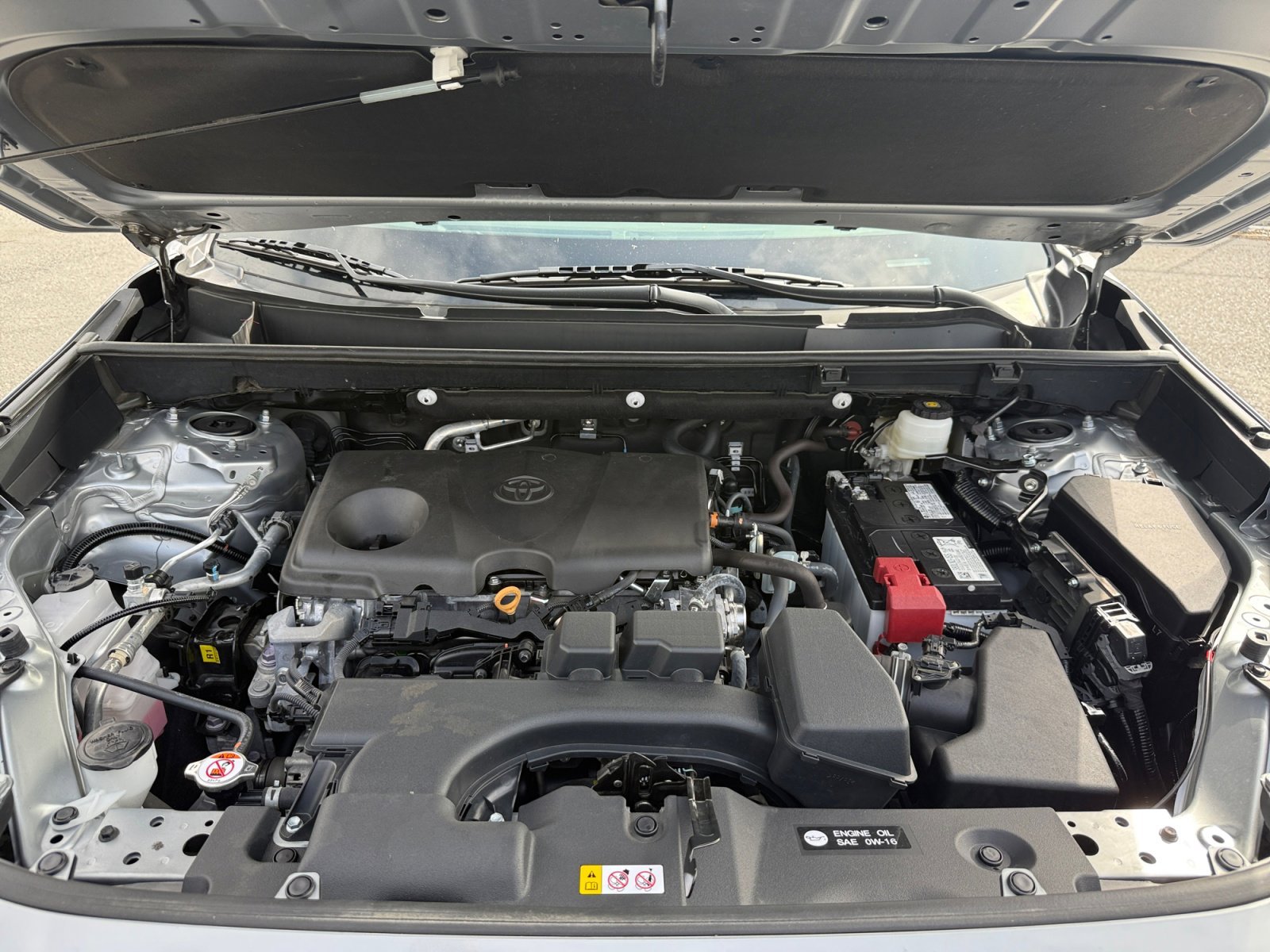 Used 2025 Silver Sky Metallic Toyota XLE image 20