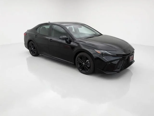 Used 2026  Toyota SE Nightshade image 3