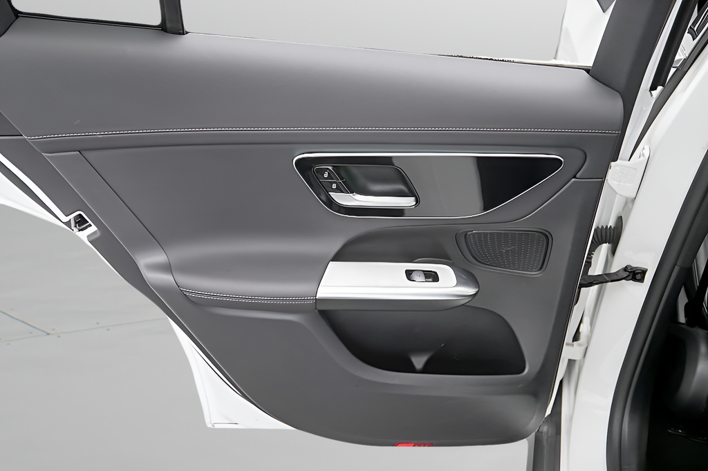 2024 Mercedes-Benz GLC GLC 300 - Photo 27