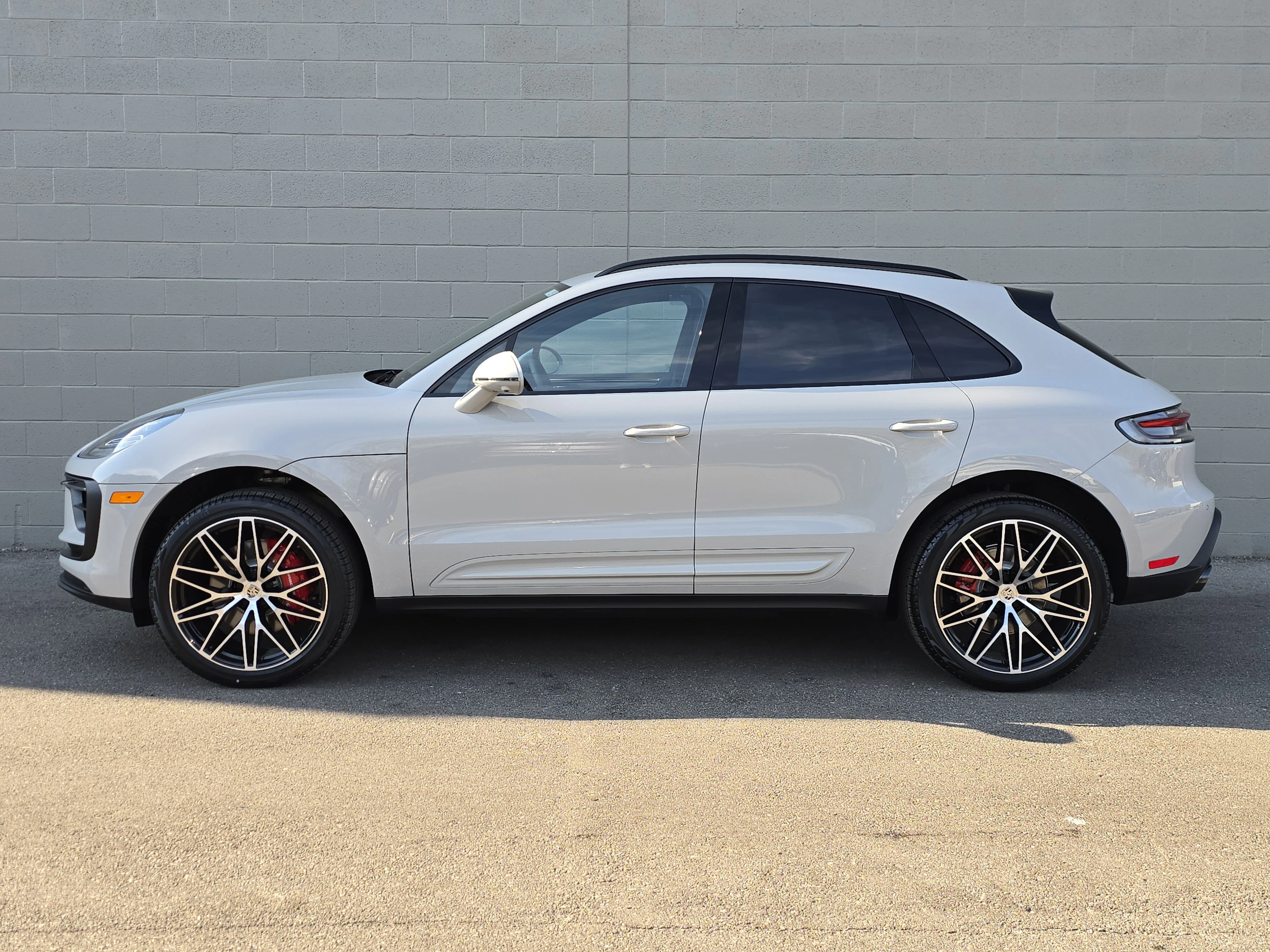 New 2026 Chalk Porsche S image 2