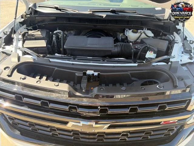 Used 2024 White Chevrolet Z71 image 21