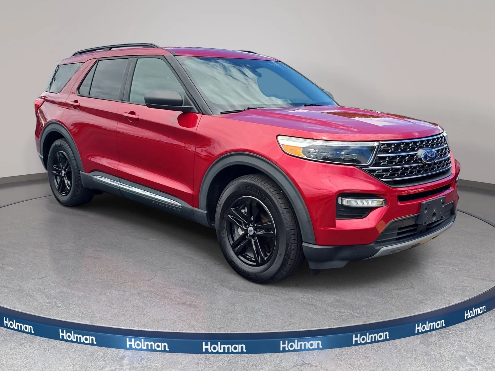Used 2020 Red Ford XLT image 4