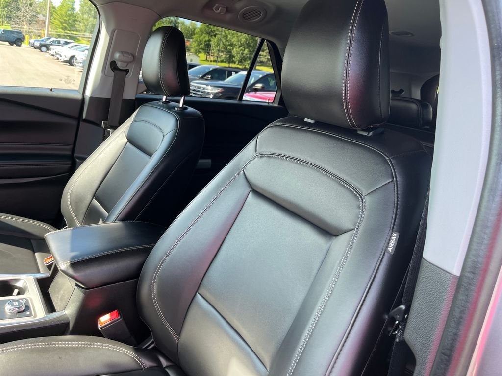 Used 2022 Gray Ford XLT image 14