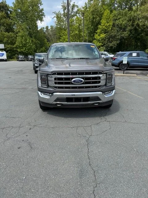 Used 2022 Gray Ford Lariat image 2