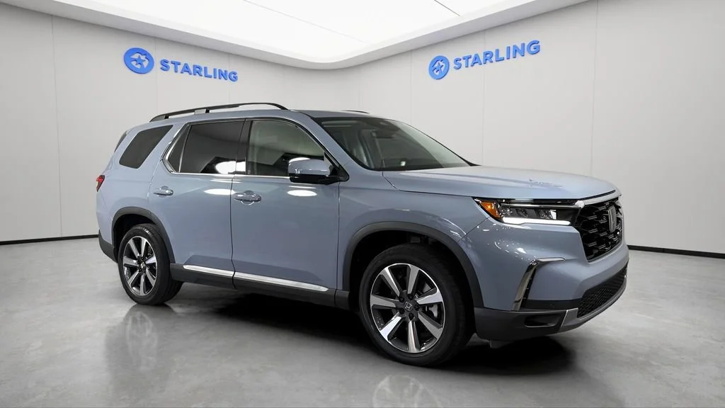 Used 2025 Gray Honda Touring image 12