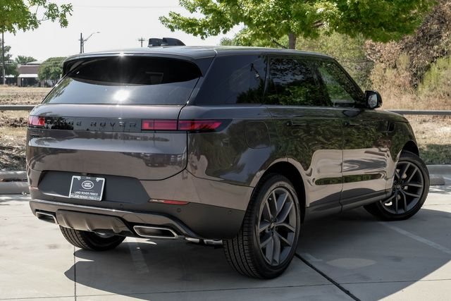 New 2026  Land Rover SE image 11