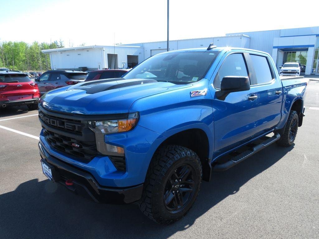 Used 2022 Glacier Blue Metallic Chevrolet Custom Trail Boss image 13