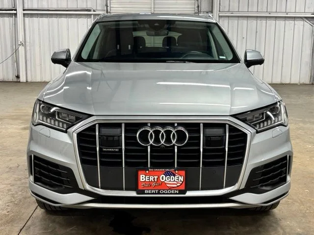 Used 2024  Audi 45 Premium Plus image 2