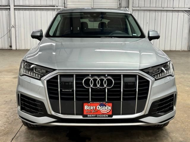 Used 2024  Audi 45 Premium Plus image 2