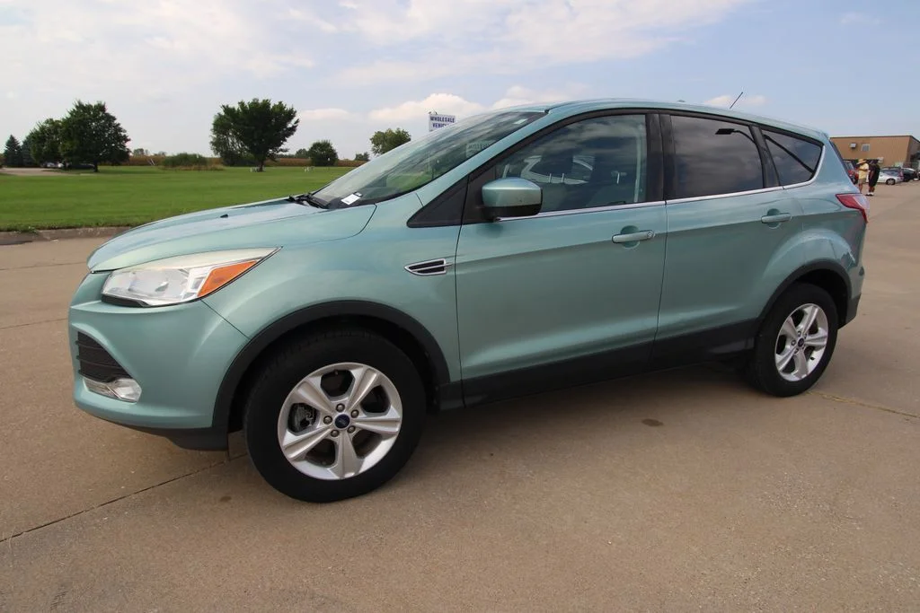 Used 2013 Frosted Glass Ford SE image 15