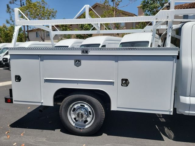 New 2026 White Ford F350 4X2S/CCCSR image 19