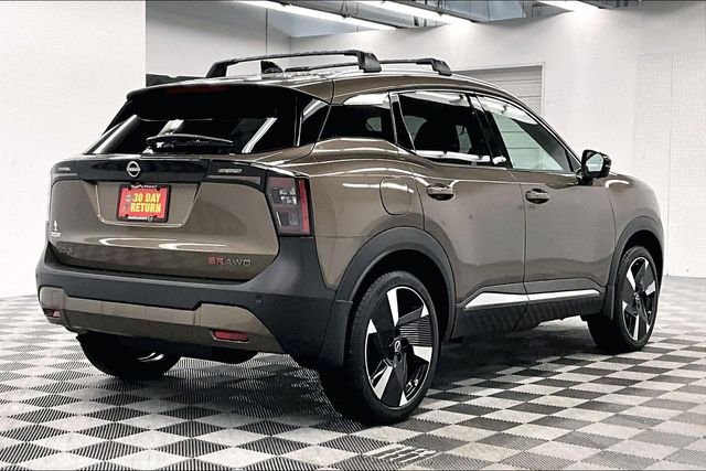 New 2026 Canyon Bronze Nissan SR image 17